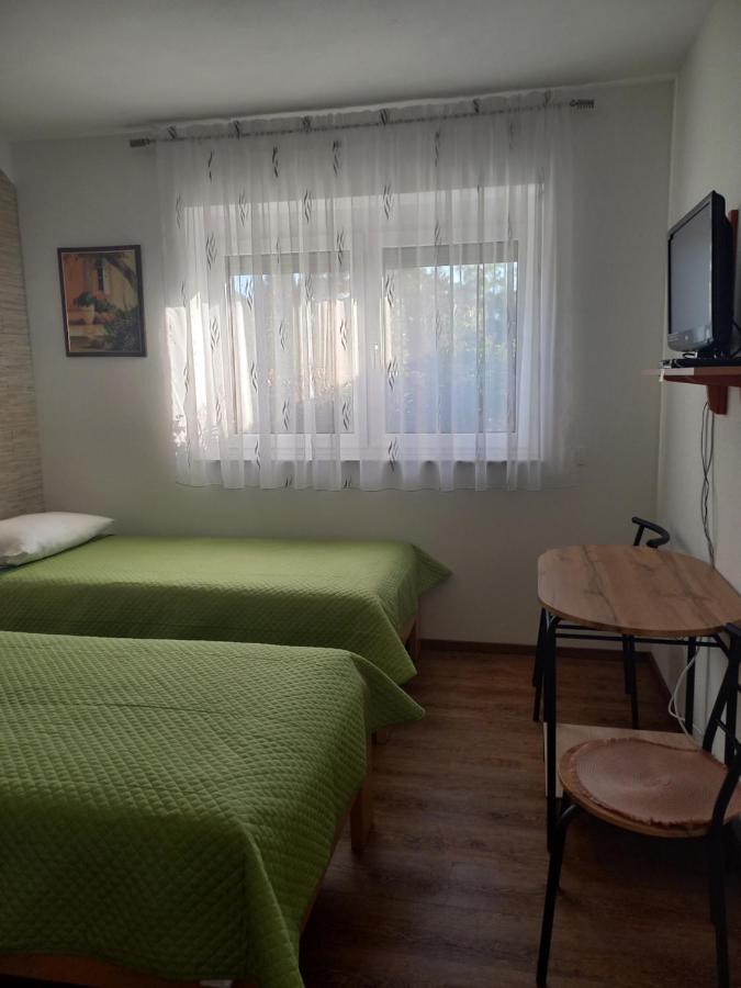 Apartma Majda Apartment Sežana Exterior foto